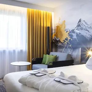 מלון Novotel Centre